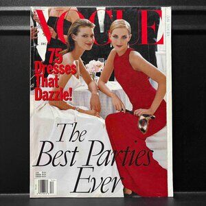 Vogue magazine December 1997 - Shalom Harlow and Georgina Grenville